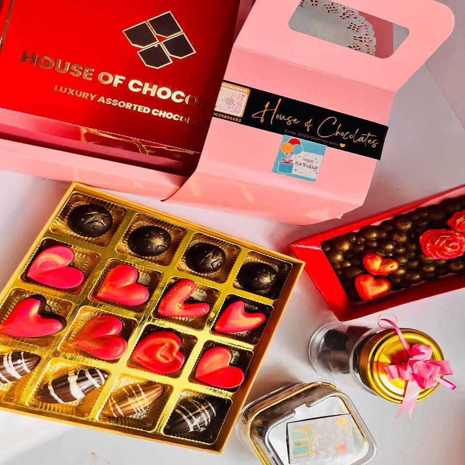 Personalised Kids Birthday Chocolates [Box of 16]